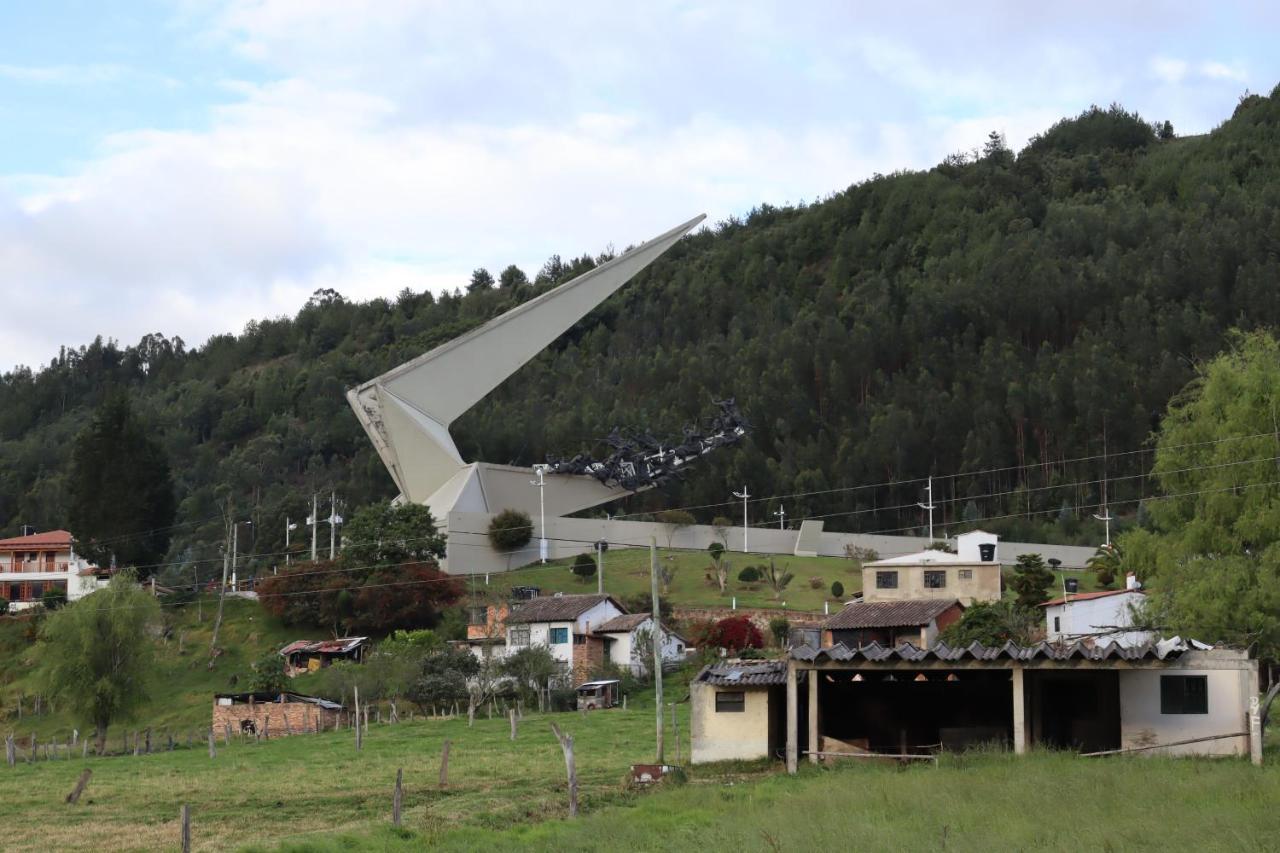 Hotel Lancers - Pantano De Vargas Paipa Boyaca Exteriér fotografie